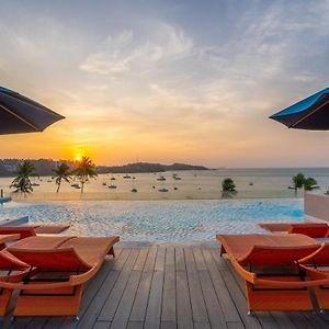 Bandara Phuket Beach Resort - SHA Extra Plus